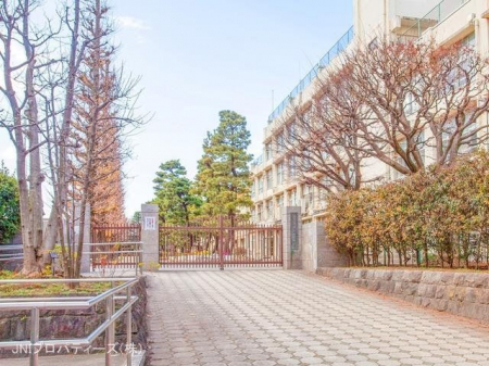 ���ӊ��@���n�旧�J�i��񒆊w�Z�@����1100m