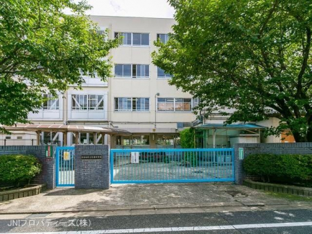 ���ӊ��@���c�J�旧�������w�Z�@����590m