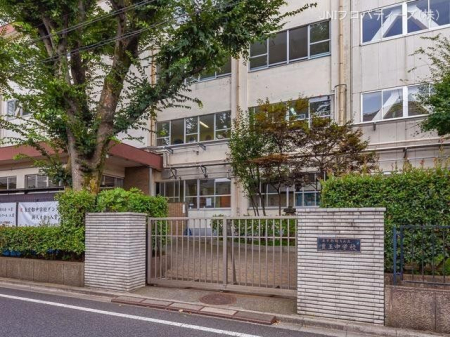 ���ӊ��@���n�旧�L�ʒ��w�Z�@����500m