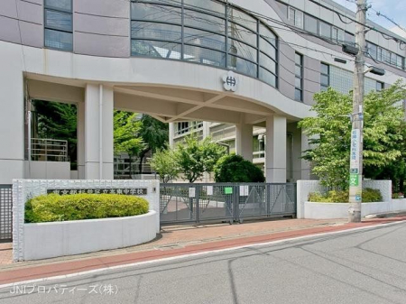 ���ӊ��@�����旧���쒆�w�Z�@����850m